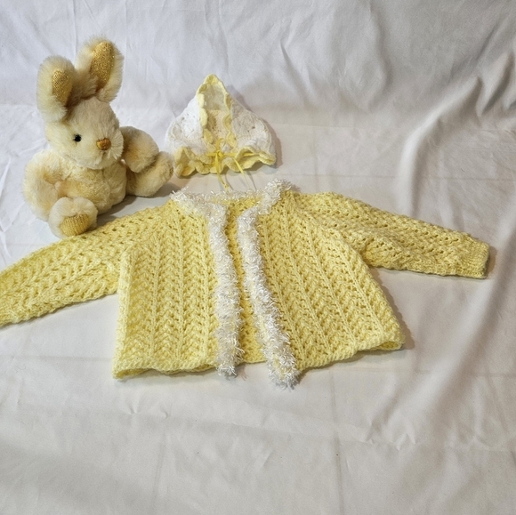 Hand Crafted Cardigan Crochet knit Set Yellow & white mesh lace knitting stitch - Picture 4 of 17
